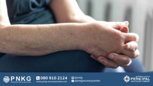 Essential Tremor คืออะไร อาการสั่นทั้งตัวที่ไม่ใช่ความเครียด